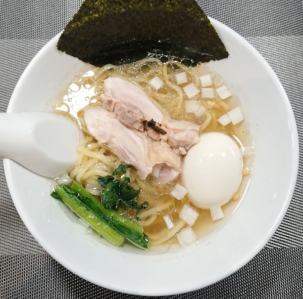 「味玉昆布の塩らー麺」@昆布の塩らー麺専門店 MANNISH 東日本橋店の写真
