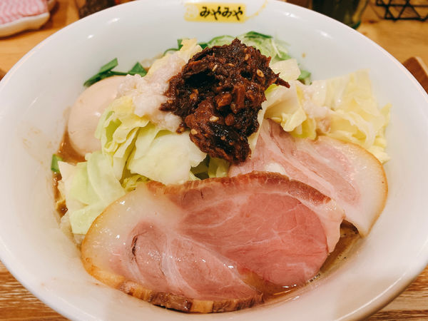 「マグロと水だけ味噌ラーメン」@鶏びあんSobaみやみやの写真