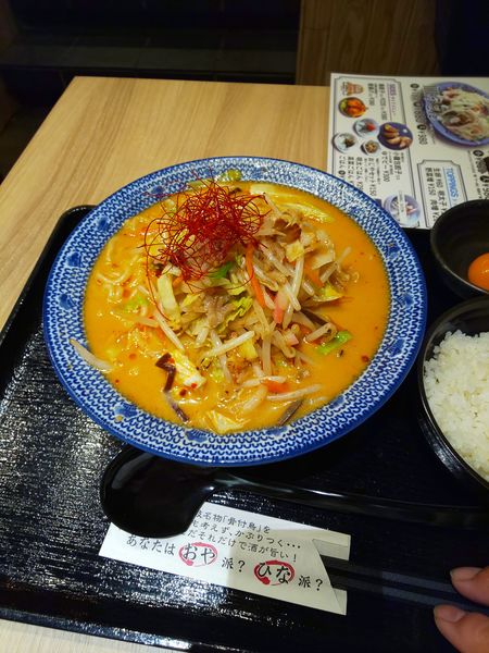 「紅ちゃんぽん」@じげもんちゃんぽん 新宿西口大ガード店の写真