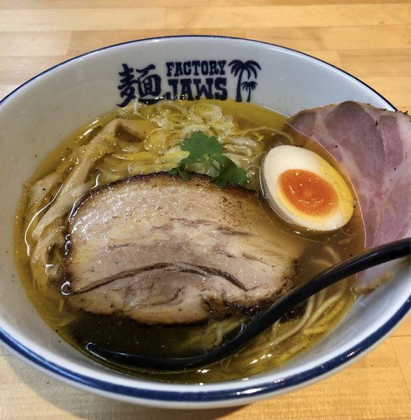「塩らーめん」@麺FACTORY JAWSの写真