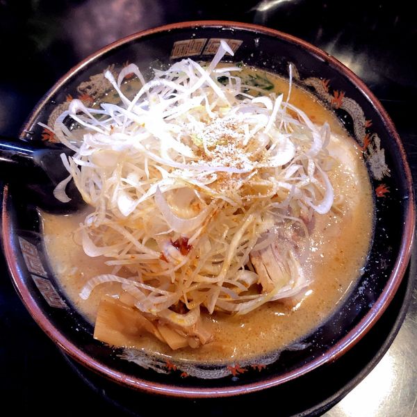 「札幌味噌らーめん（800円）＋ネギ（150円）」@北海道らーめん 味源 立川北口店の写真