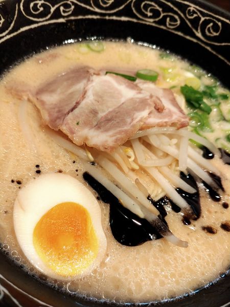 「とんこつ黒」@ひできよラーメンの写真