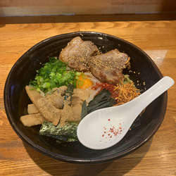 まぜそば(普通盛200g)