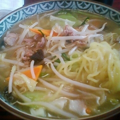 緑屋食堂の画像