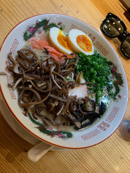 「本気のトンコツラーメン　¥850+全部乗せ￥400＋味玉¥100」@自家製麺 うろたの写真
