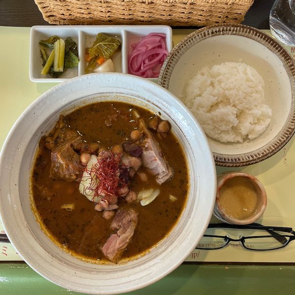 「ラム（仔羊）とお豆のスープカレー」@発酵スープカレー ミコヤの写真