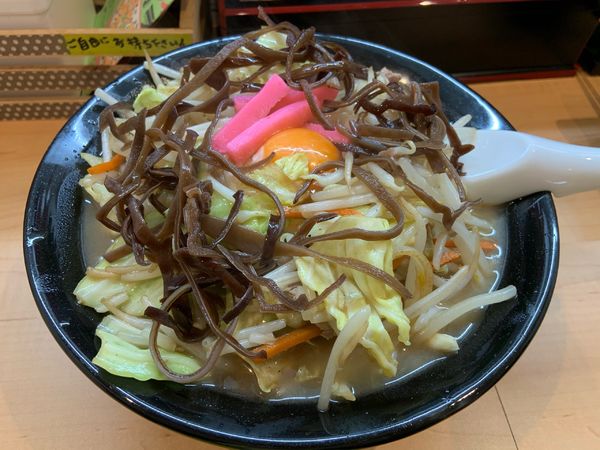 「長崎ちゃんぽん大盛り　野菜マシ　生卵　キクラゲ付き」@長崎ちゃんぽん たかみの写真