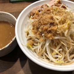 つけ麺（300g、ランチ730円）