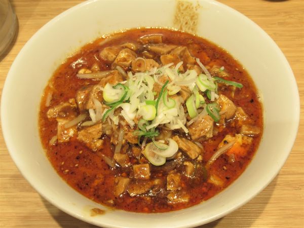 「【季節限定】麻婆担々麺(880円)」@雲呑好 ecute立川店の写真
