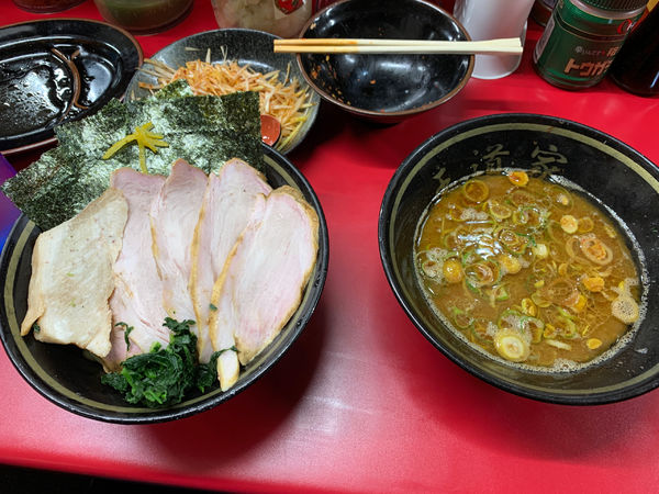 「辛ネギチャーシューつけ麺」@家系ラーメン 王道家の写真