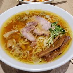 親鳥中華そば(820円)＋大盛り(150円)