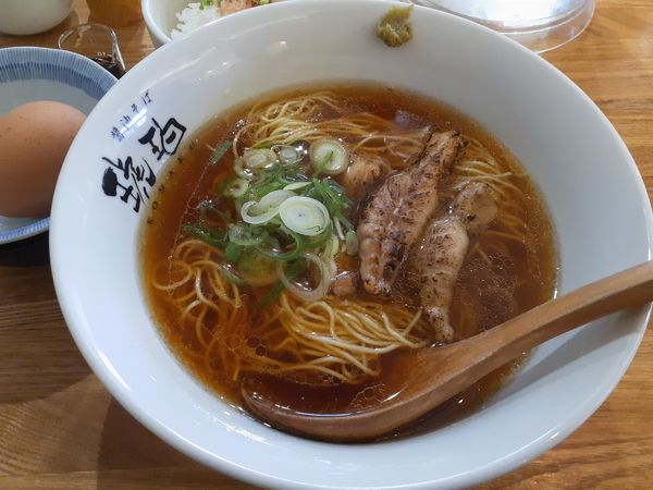 「琥珀そば820円」@醤油そば 琥珀の写真