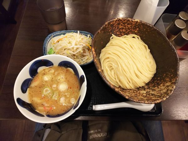 「たっぷり野菜つけめん(大盛無料)」@三ツ矢堂製麺 武蔵小山店の写真