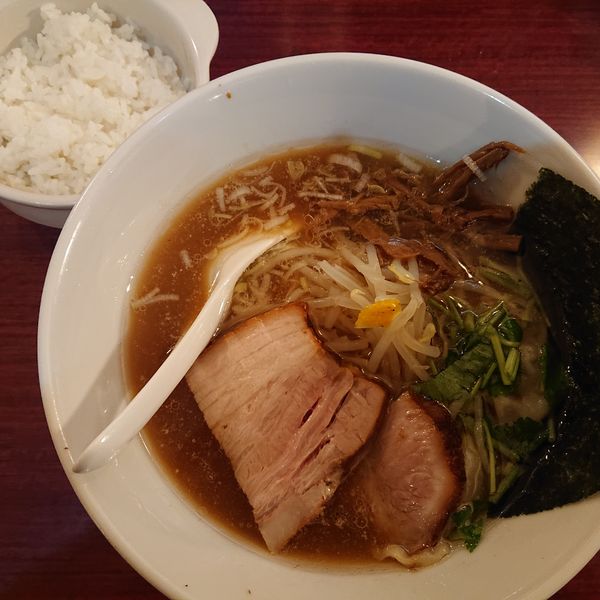 「ワンタン麺950円、小ライス100円」@AQUAの写真