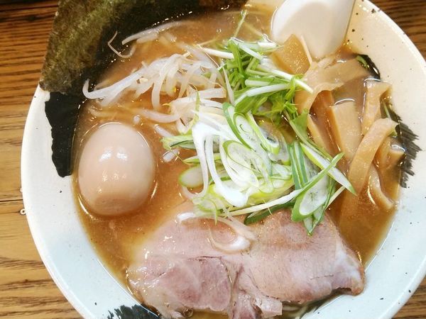 「醤油らーめん（細麺・大盛）＋味玉」@麺屋 純風の写真
