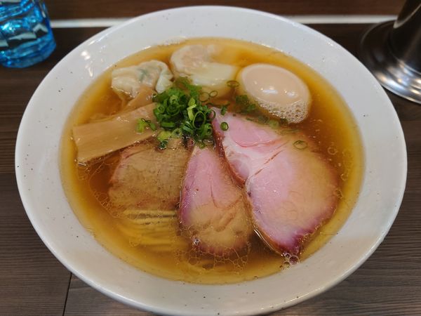 「特製塩中華そば 900円」@中華そば さわの写真