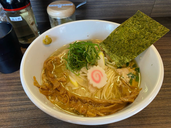 「鶏ちたたぶ塩ラーメン」@麺屋 煮干と鶏 ひんなの写真