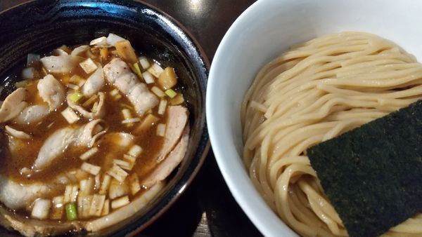 「肉盛りつけ麺（中盛）」@つけ麺 麦の香の写真