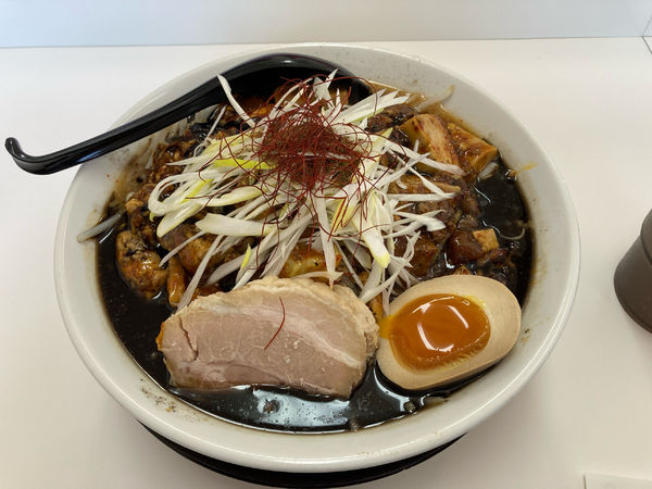 「黒鬼麻婆麺（980円）」@麺屋 小林の写真