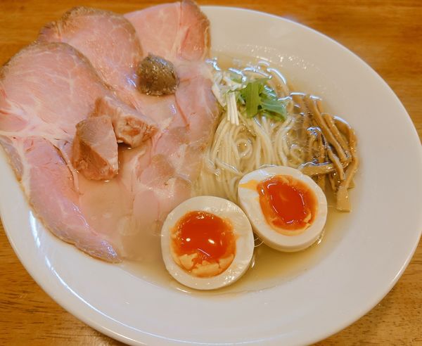 「ポルチーニ香る塩らぁ麺【期間•数量限定】」@らぁ麺はうす Sumika0の写真