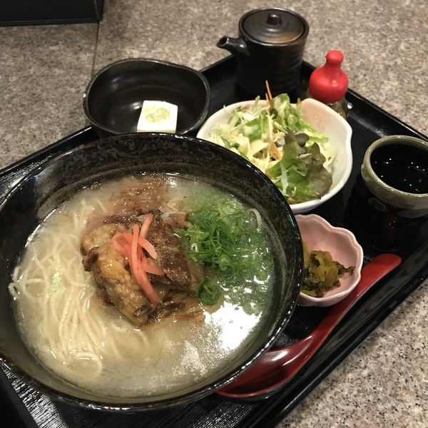 「豚かつおラーメン(¥900)」@酒肴旬彩 たくみやの写真