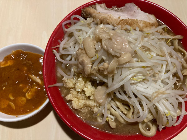 「フュージョン（ニンニク・アブラ）」@蒙麺 火の豚の写真