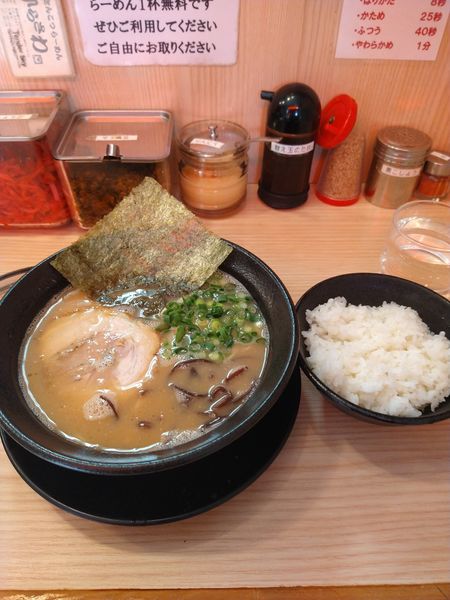 「らーめん　680円」@九州とんこつらーめん ひらさわの写真