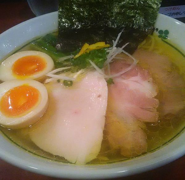 「特製塩らあめん」@らあめんCloverの写真