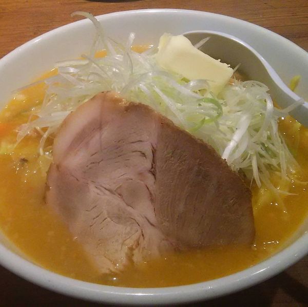 「味噌ラーメン バター」@ラーメン 嘉祥の写真