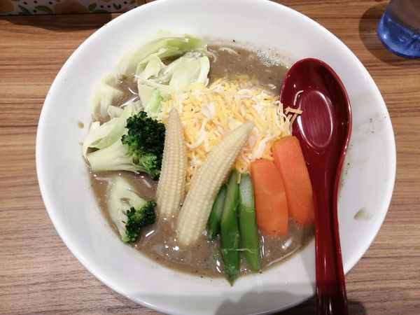 「チーズと温野菜にぼしらーめん(並)」@にぼしらーめん88 アスナル金山店の写真