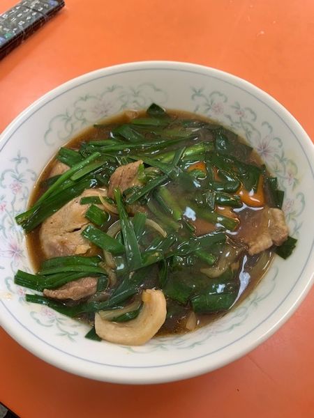 「肉にらそば 750円」@弥々亭 支店の写真