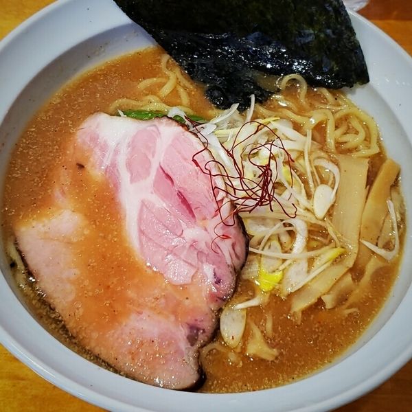 「熟成味噌ラーメン ８３０円＋和え玉Ｂ（季節限定）３５０円」@とも笑〜tomoe〜の写真