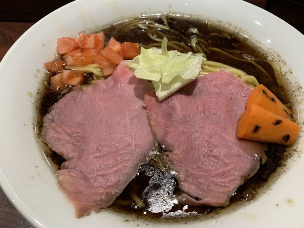 「ラーメン (890円)」@牛骨らーめん 牛王の写真