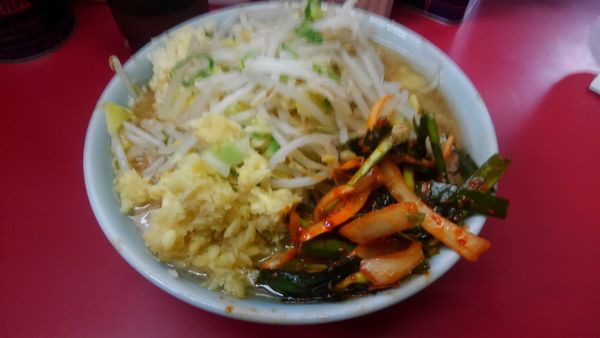 「小豚、ニラだれ」@ラーメン二郎 中山駅前店の写真