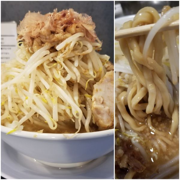 「ラーメン中(野菜マシマシ、その他全部マシ)」@天高く翔べ!の写真