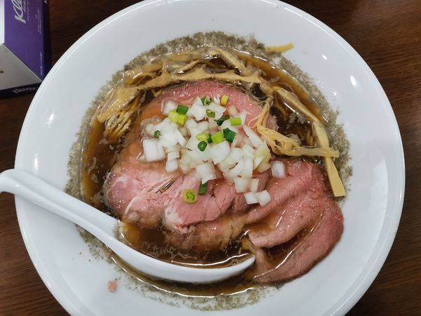 「HV煮干」@煮干し中華そば 魚魚の写真