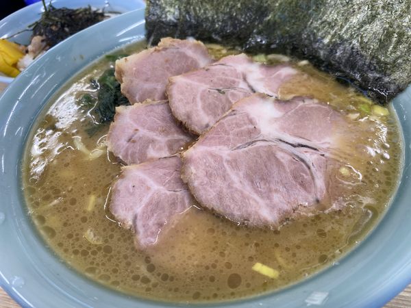 「チャーシューメン＋のり＋まかないめし」@奥津家の写真