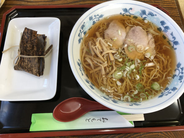 「キクヤラーメンとちまきセット」@キクヤ食堂の写真