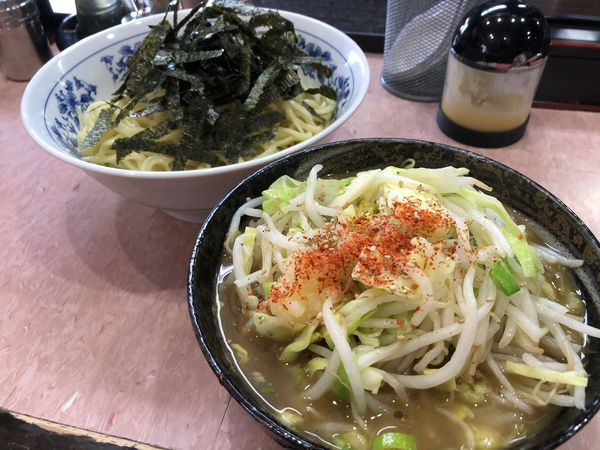 「もり野菜 890円(麺カタメ) 刻み海苔50円」@所沢大勝軒の写真