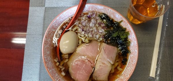 「味玉淡麗煮干(手揉麺)大盛」@麺や べらぼうの写真