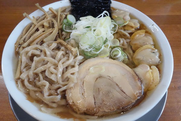 「中華そば小+ホンビノス貝」@ラーメン金子の写真