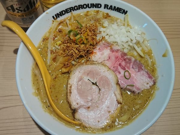「【限定】カレーミルクラーメン ￥900」@頑者 UNDERGROUND RAMEN 川越駅店の写真