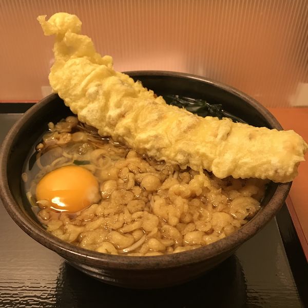 「たぬき（￥370）＋ちくわ天（￥120）＋生玉子（クーポン）」@ゆで太郎 東邦医大通り店の写真