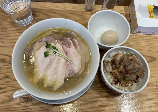 「特製塩らーめん+α」@麺屋鈴春の写真