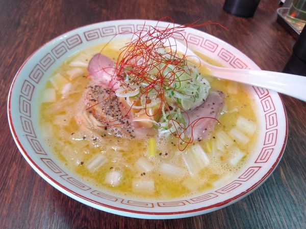 「鶏白湯ラーメン９００円」@らぁ麺 大金星の写真