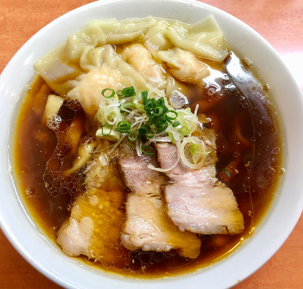 「海老ワンタンメン 濃口　900」@日陰の写真