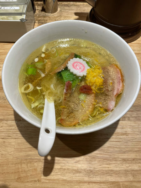 「手打塩そば」@とら食堂 福岡分店の写真