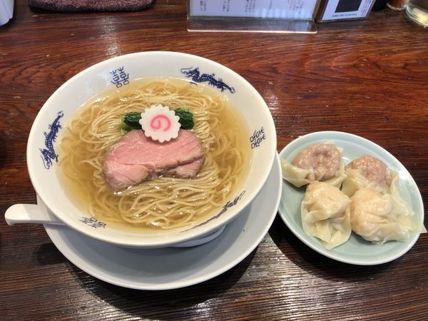 「中華そば＋肉ワンタン2＋海老ワンタン2」@中華蕎麦にし乃の写真