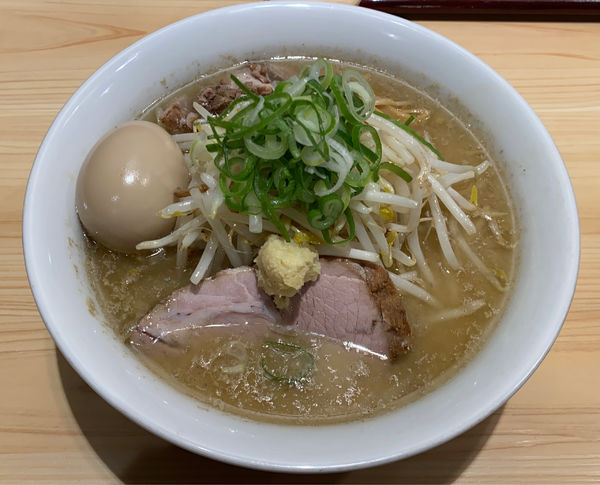 「味噌らーめん もやし 煮玉子 ごはん」@三ん寅の写真