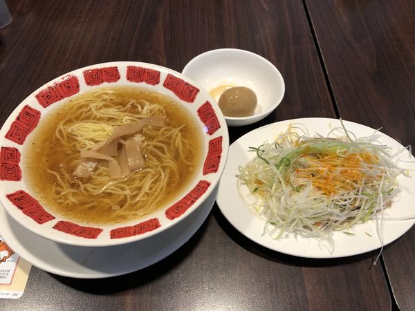 「ネギラーメン（大盛り）＋味付け玉子」@バーミヤン 尾久店の写真